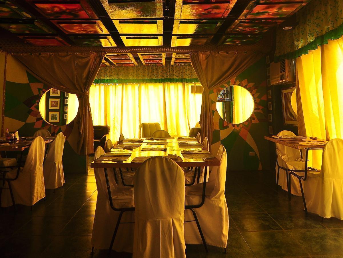 Oyo 200 Ponce Suites Art Hotel Davao Exterior photo