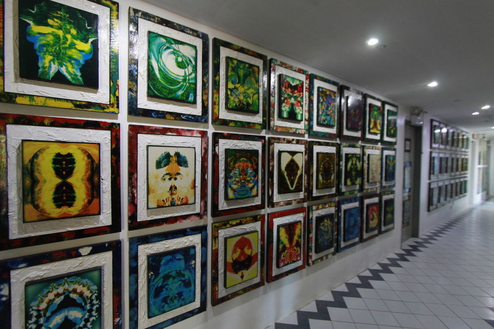 Oyo 200 Ponce Suites Art Hotel Davao Exterior photo