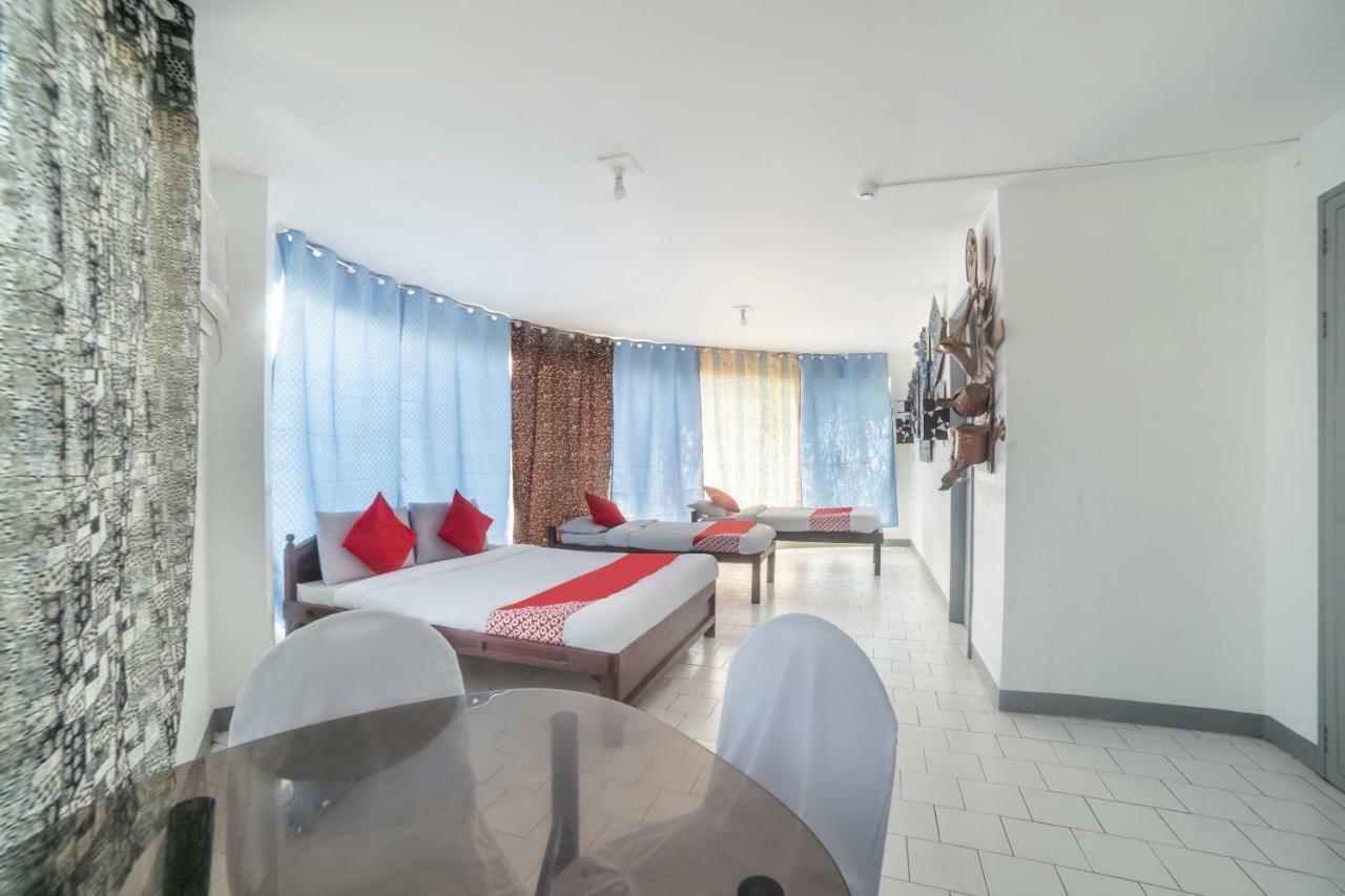 Oyo 200 Ponce Suites Art Hotel Davao Exterior photo